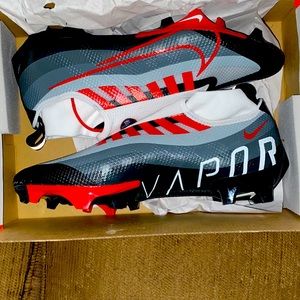Nike Vapor Edge Pro 360 Football Cleats